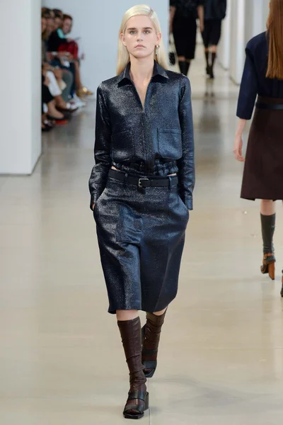 Look 26
